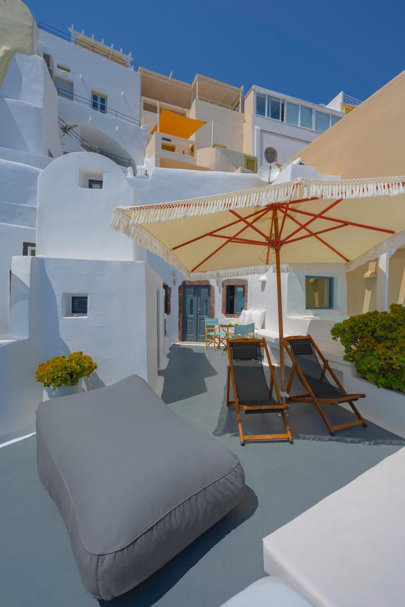 Sophia Oia View Hotel Exterior photo